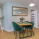 Apartmán Nadmorskie Tarasy-basen Fitness Bawialnia Parking W Cenie - *