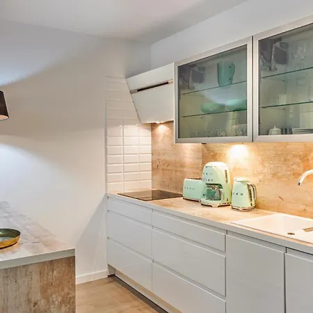 Apartman Nadmorskie Tarasy-basen Fitness Bawialnia Parking W Cenie - Kołobrzeg