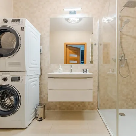 Apartman Nadmorskie Tarasy-basen Fitness Bawialnia Parking W Cenie -