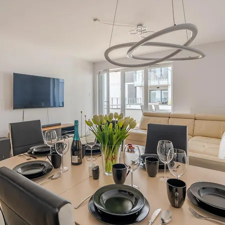 Apartman Nadmorskie Tarasy-basen Fitness Bawialnia Parking W Cenie -