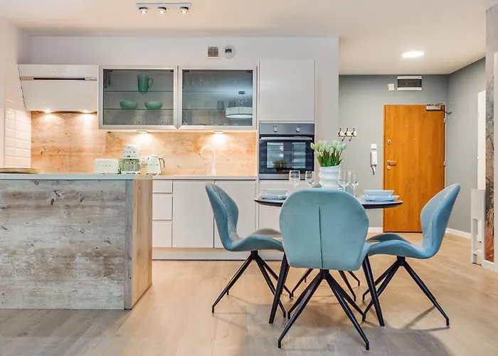 Nadmorskie Tarasy-basen Fitness Bawialnia Parking W Cenie - * Kołobrzeg