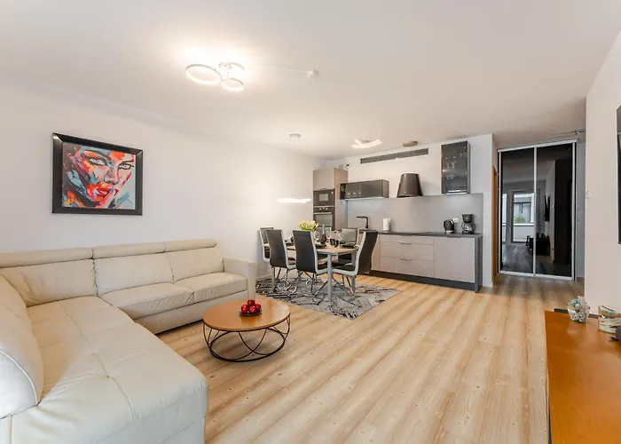 Apartament Nadmorskie Tarasy-basen Fitness Bawialnia Parking W Cenie - Kołobrzeg